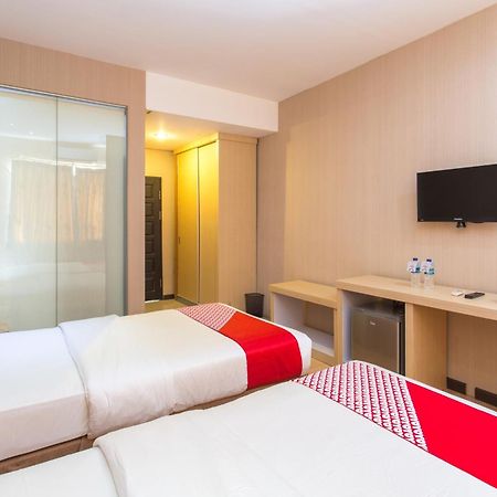 Oyo 663 Hotel Sejati Balikpapan  Eksteriør billede