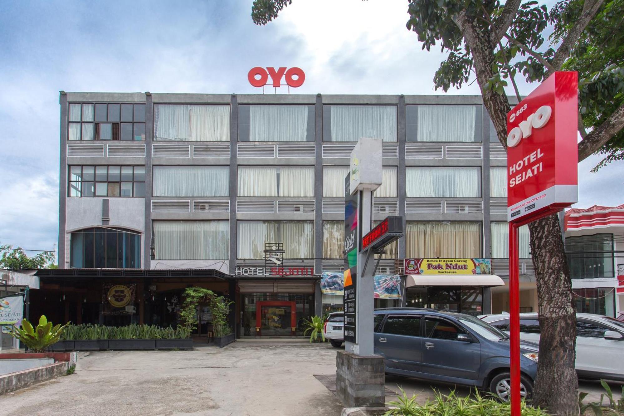 Oyo 663 Hotel Sejati Balikpapan  Eksteriør billede